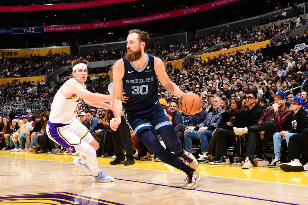 赛季漫长 赛季漫长