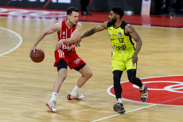 锋线球员的 锋线球员的