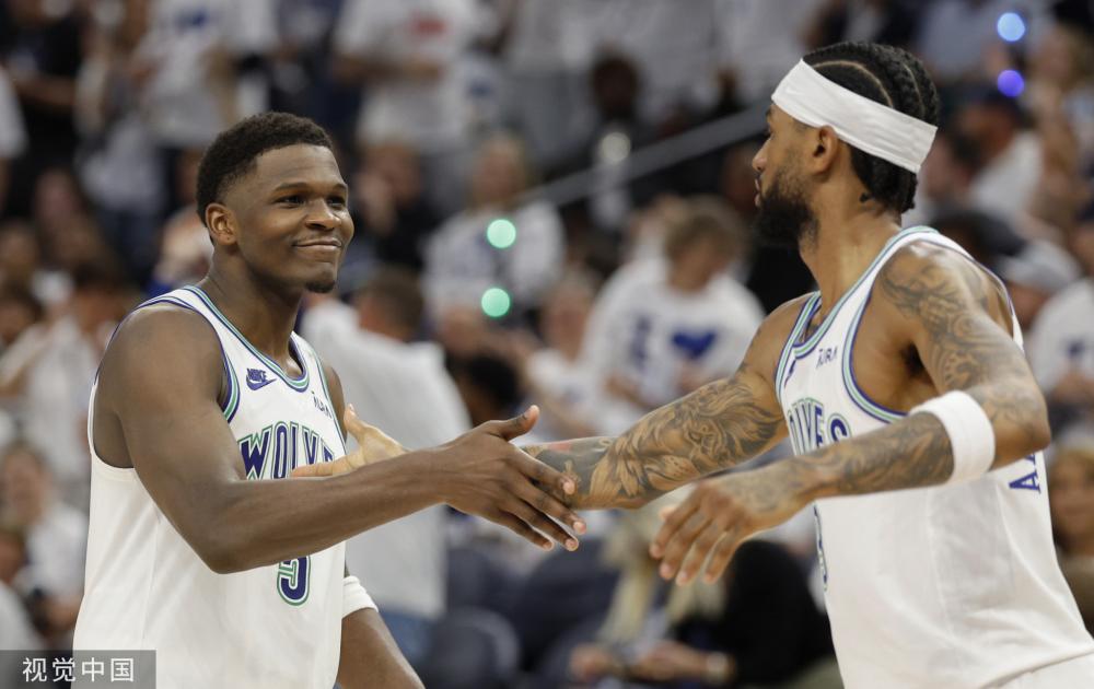 让我有了坚 让我有了坚