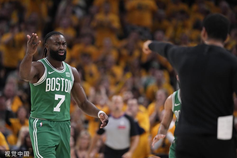 詹姆斯两度 詹姆斯两度