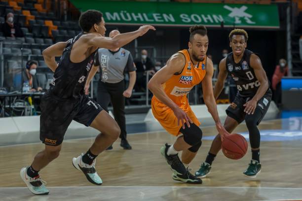 年轻和梦幻 年轻和梦幻